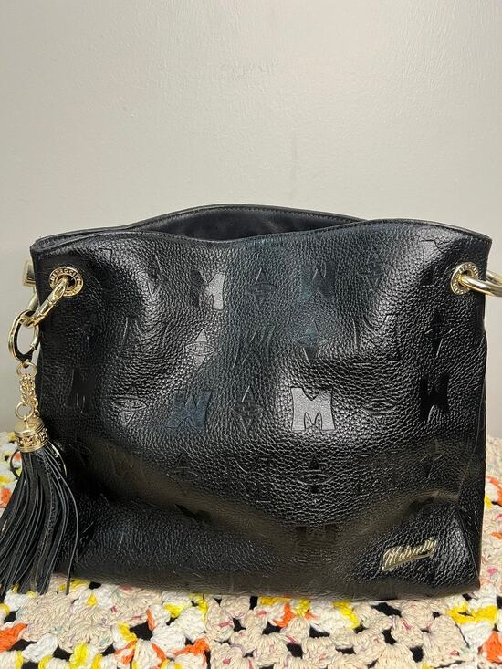 Metrocity Handbags - Metrocity Black Embossed Pebbled Leather Shoulder Bag Tassel Italy